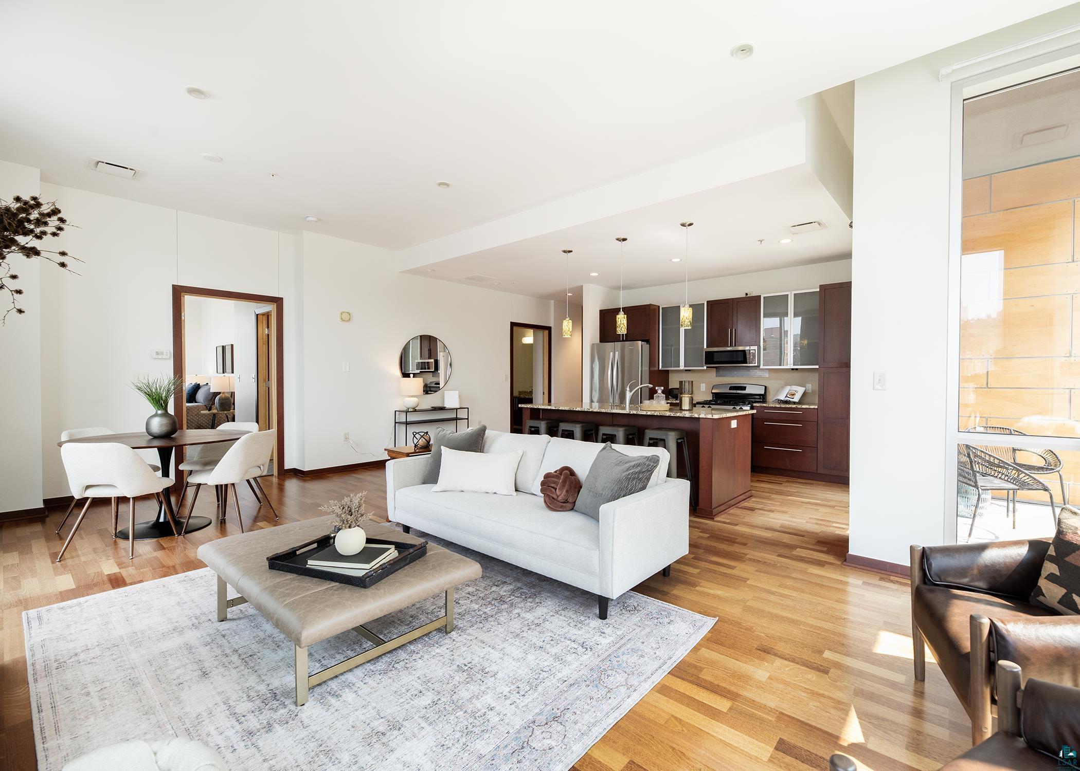 311 E Superior St Unit: 1007