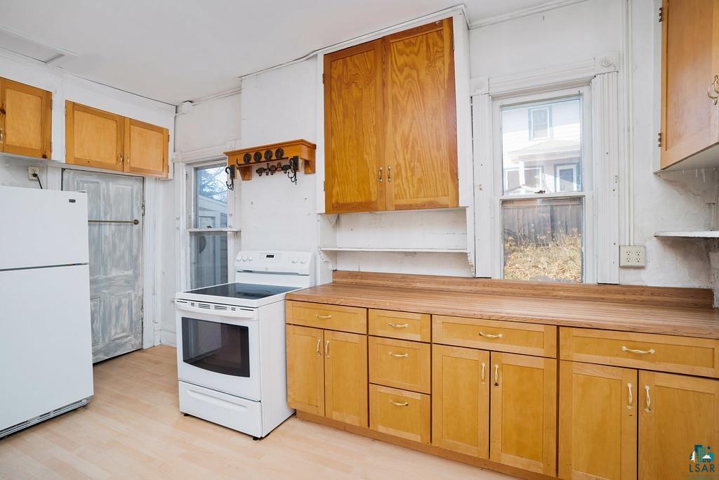 424 N 16th Ave E