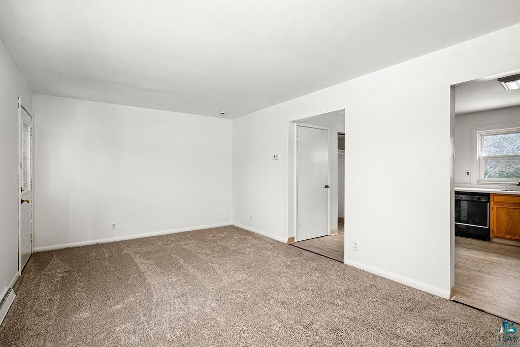517 Selfridge Dr Unit: 517