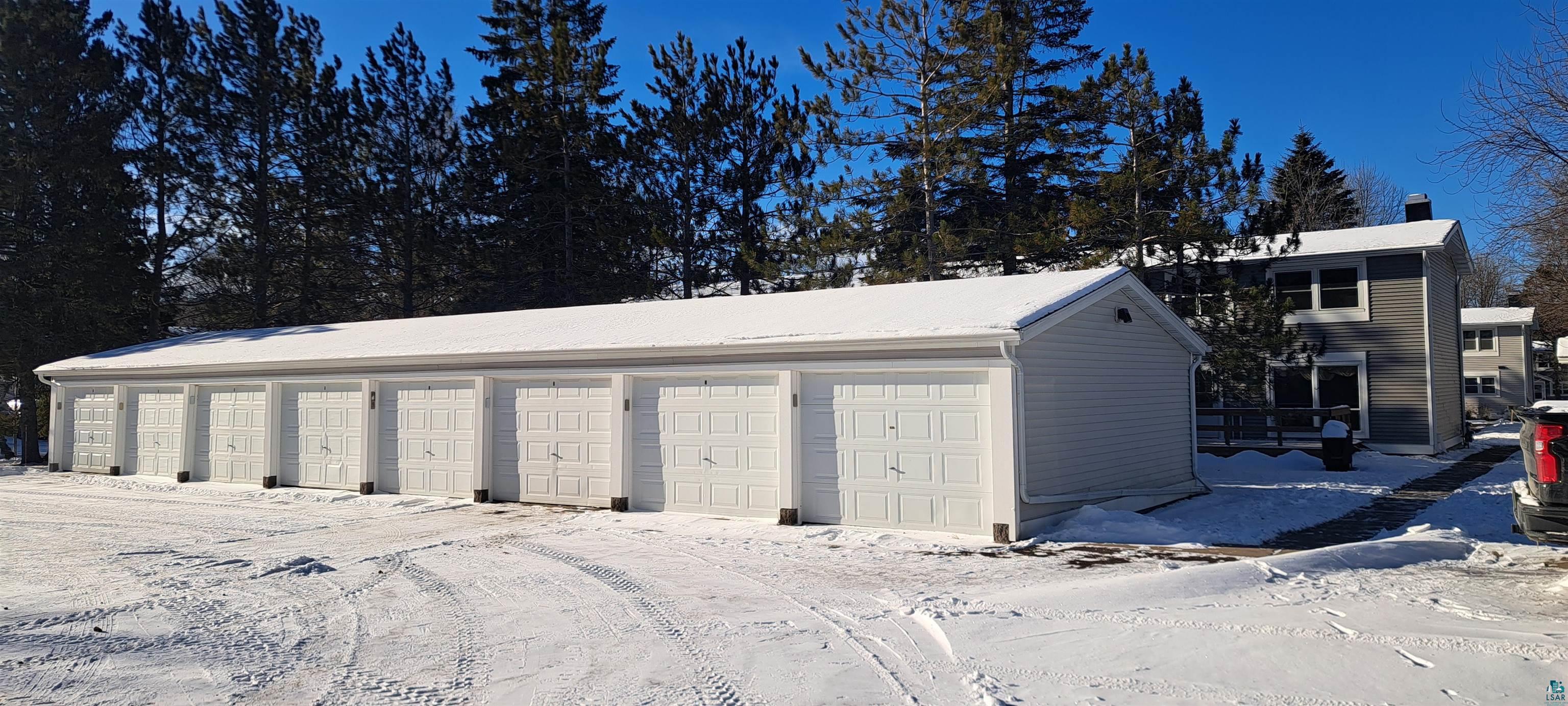517 Selfridge Dr Unit: 517