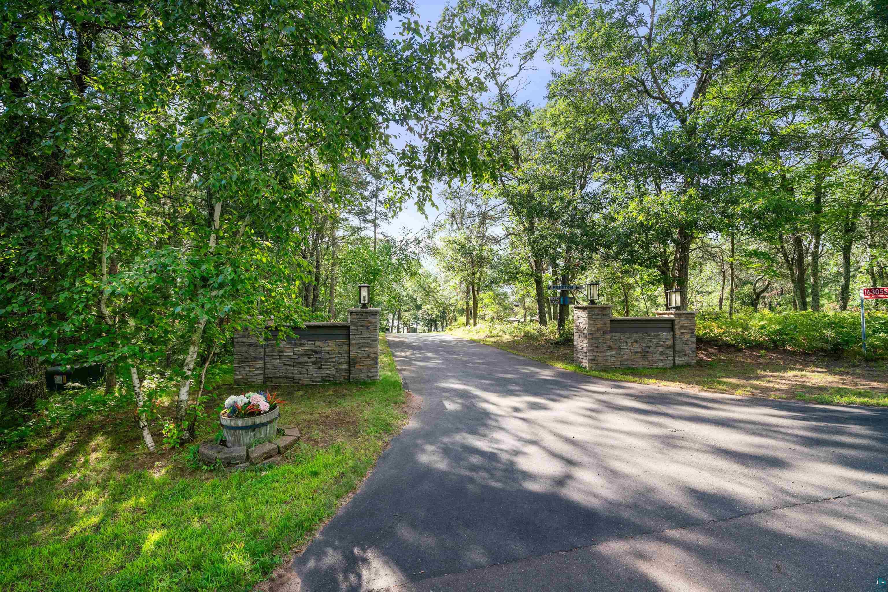 16305 S Bond Lake Estates Rd