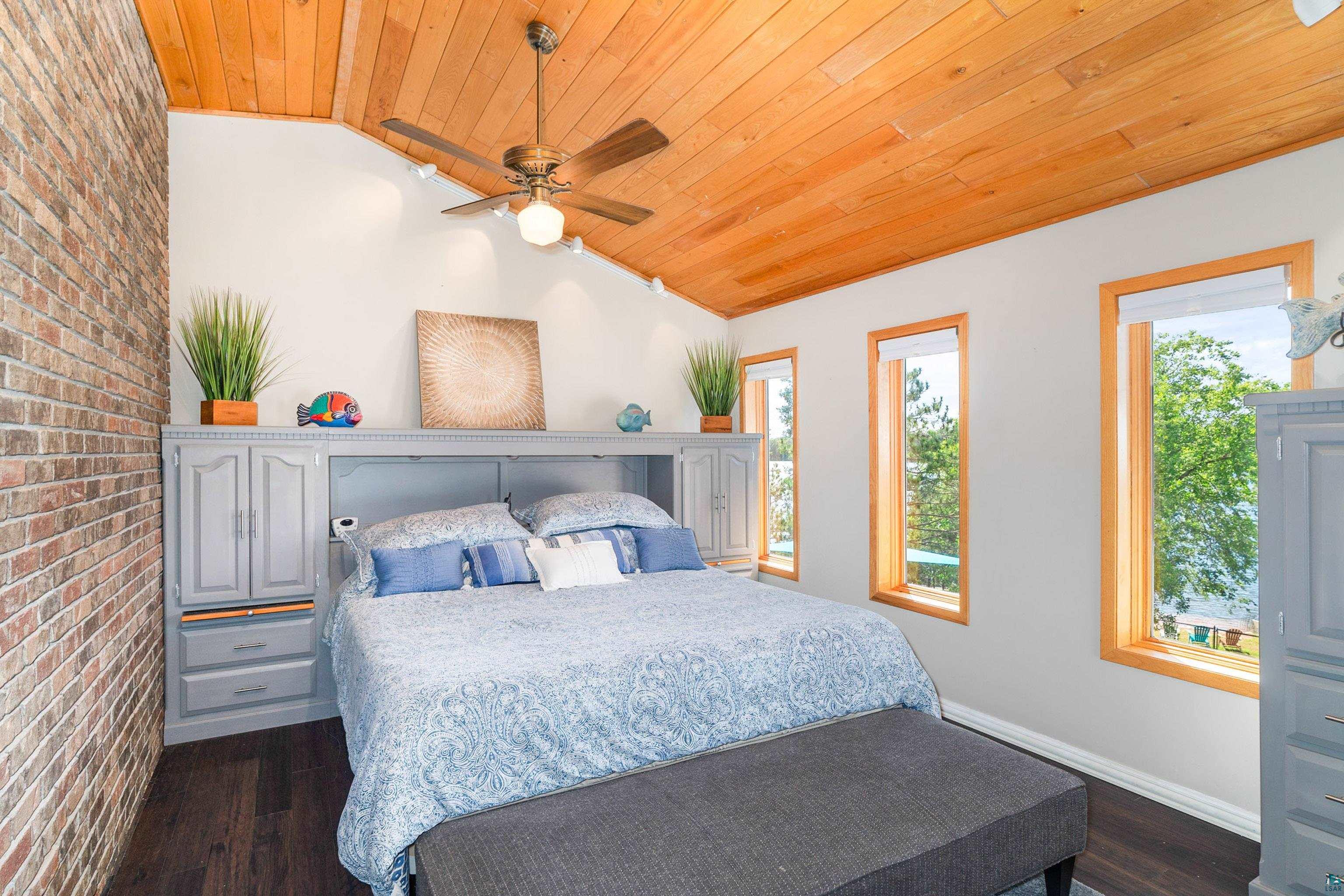 16305 S Bond Lake Estates Rd