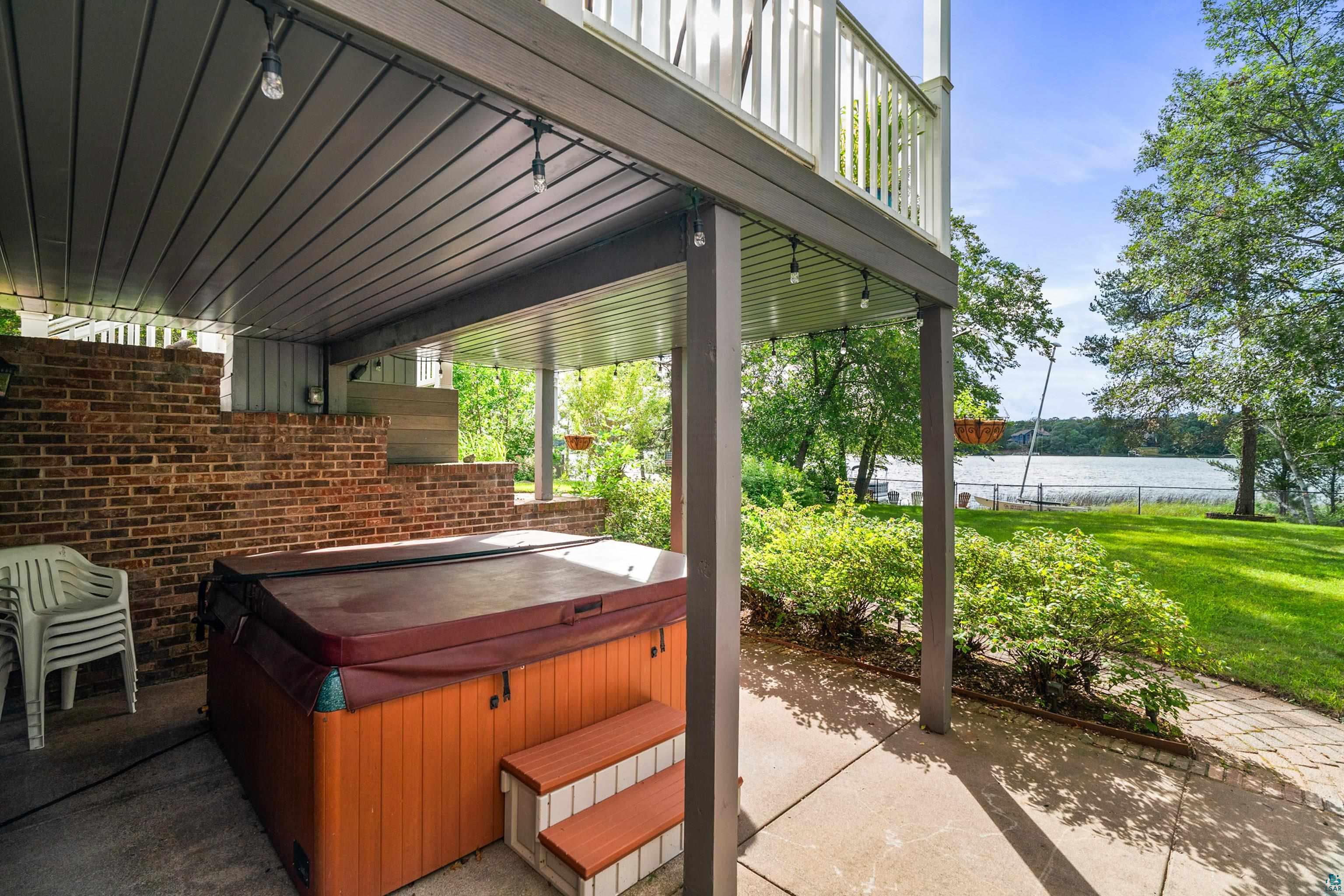 16305 S Bond Lake Estates Rd