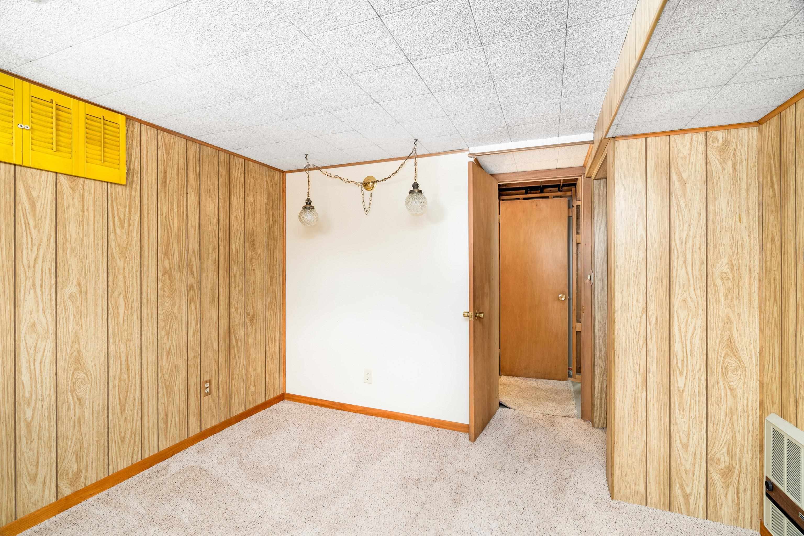 205 E Hubbell St
