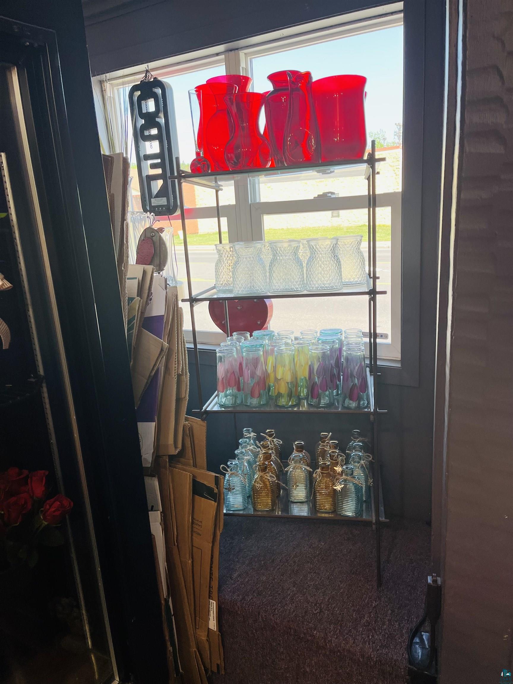 36 W Central Entrance Unit: The Rose Man Rose and Floral Shop Business Only
