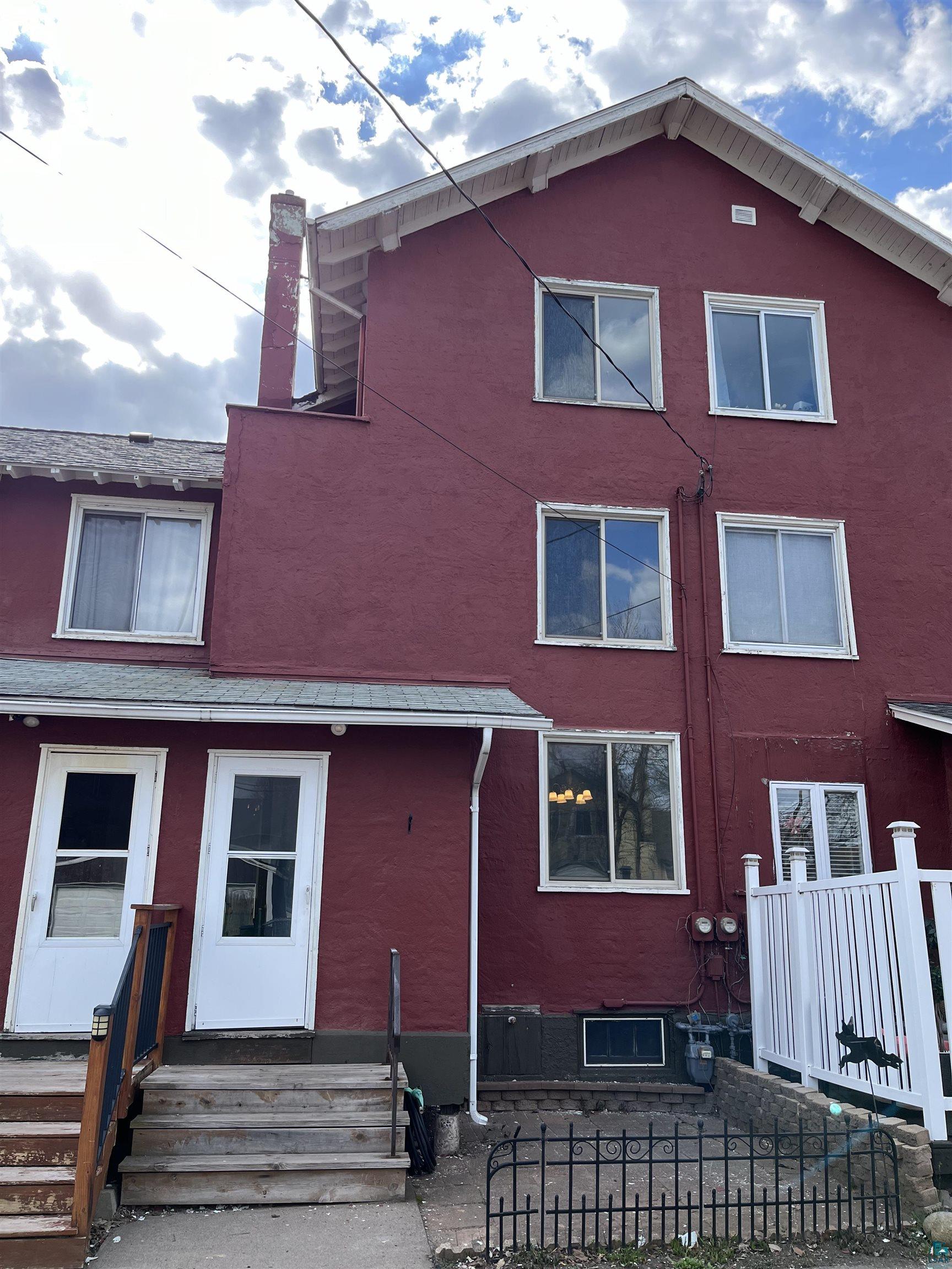 1420 90th Ave W