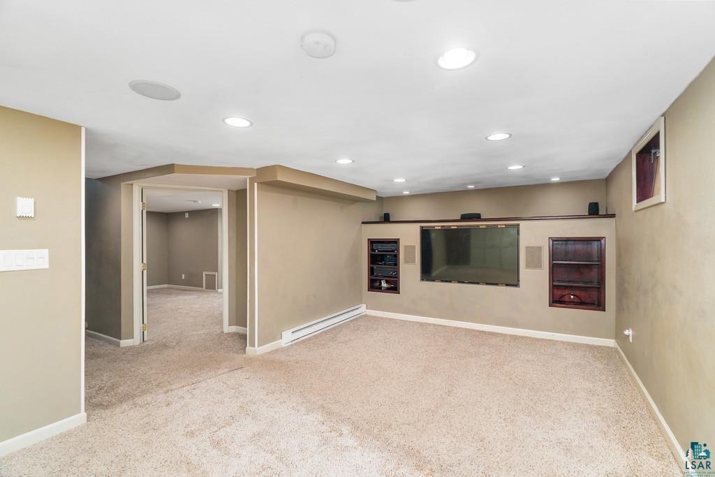 3902 Woodland Ave