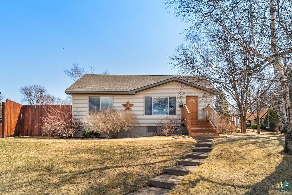 3902 Woodland Ave