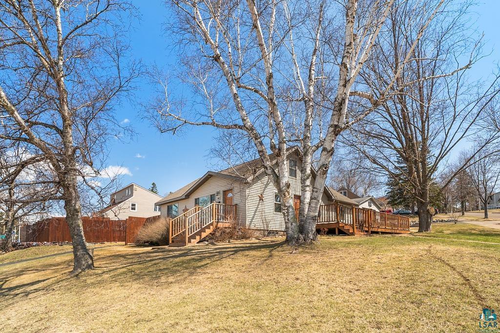 3902 Woodland Ave