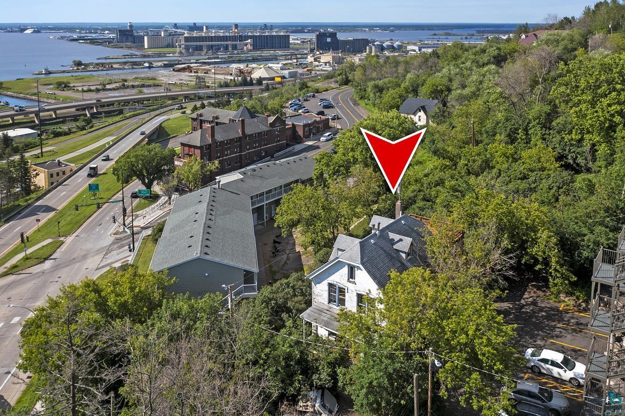 119 N 7th Ave W