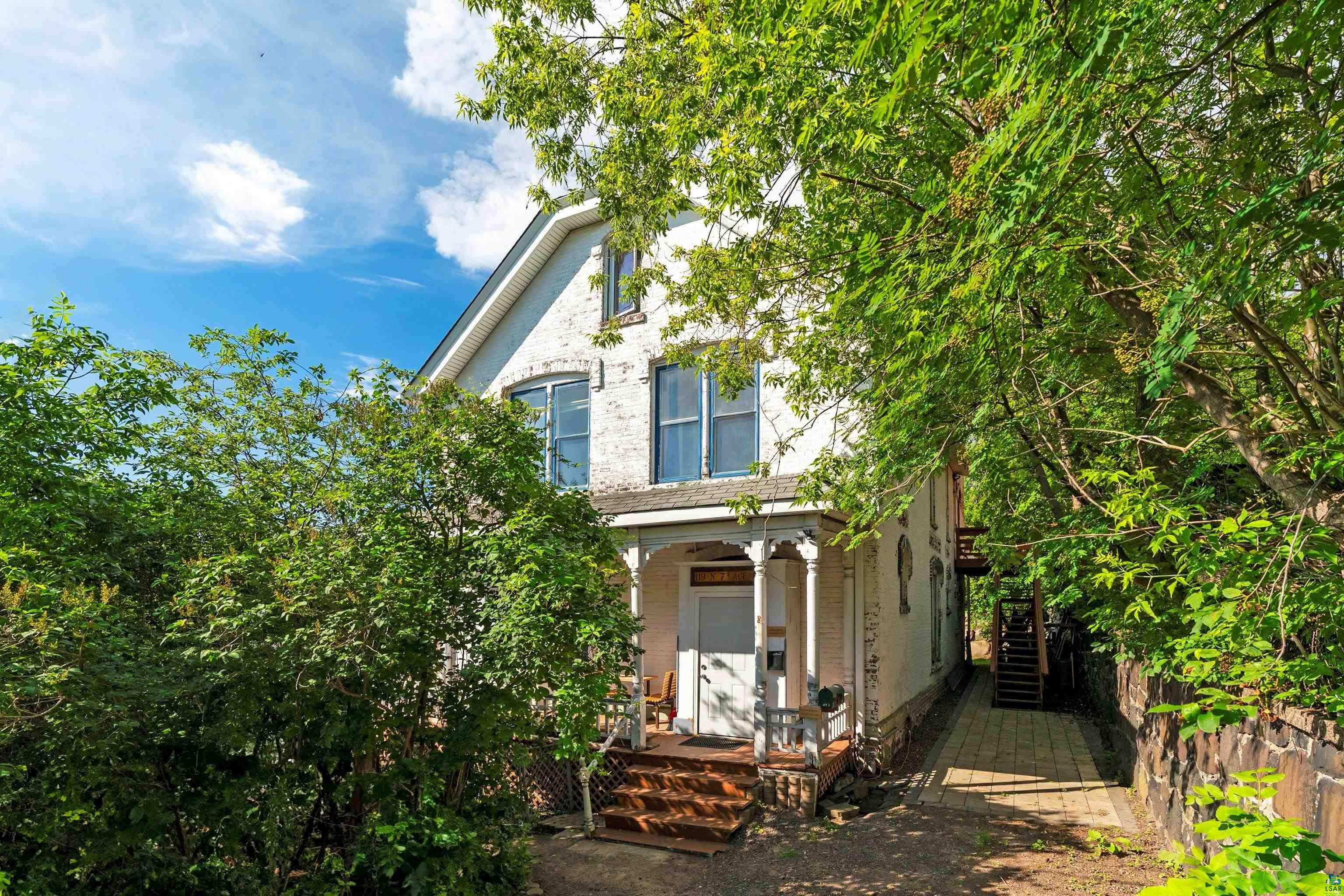 119 N 7th Ave W