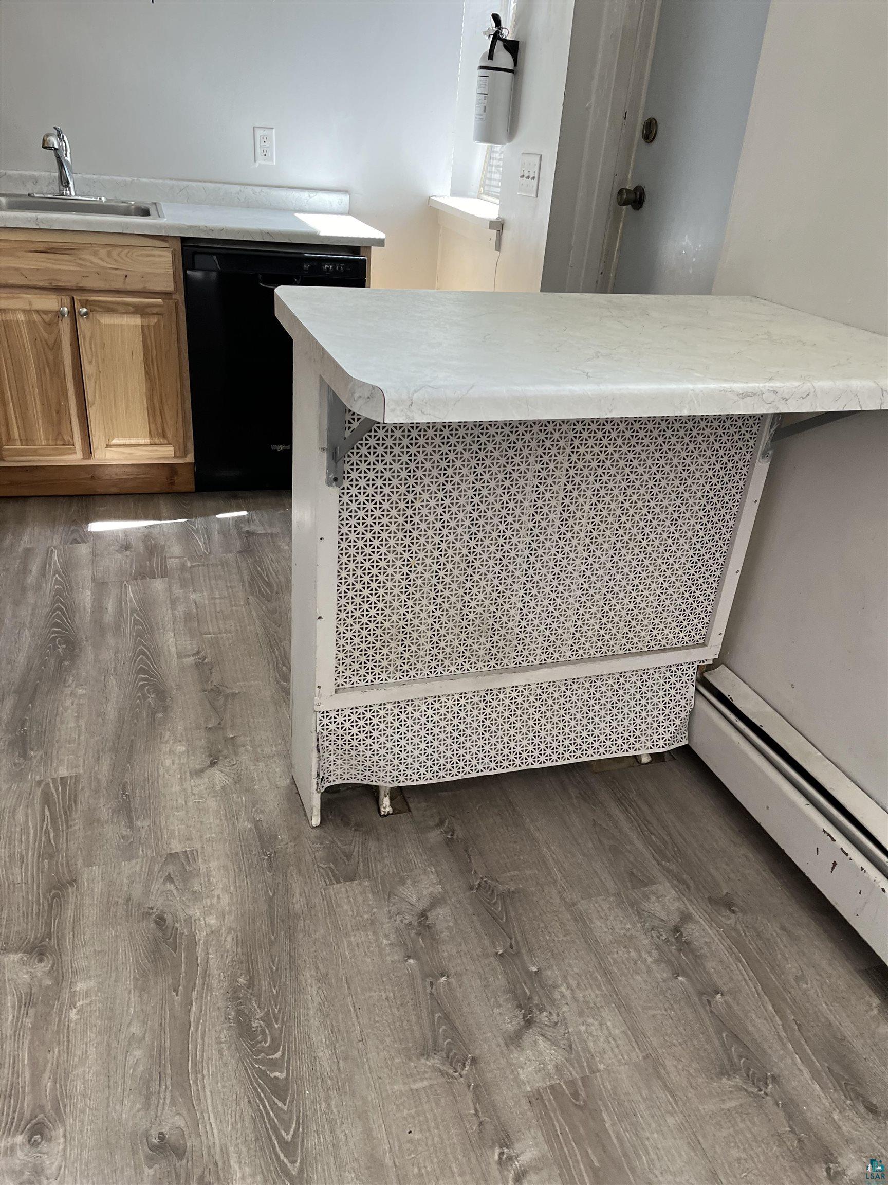 612 1/2 N 6th Ave E Unit: LL