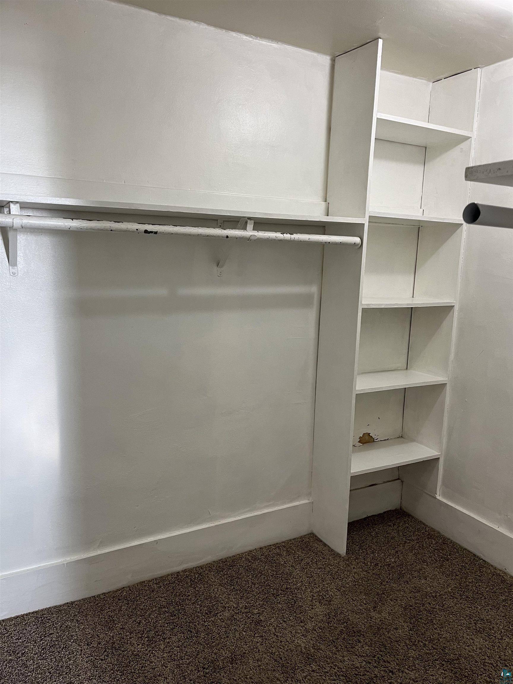 612 1/2 N 6th Ave E Unit: LL