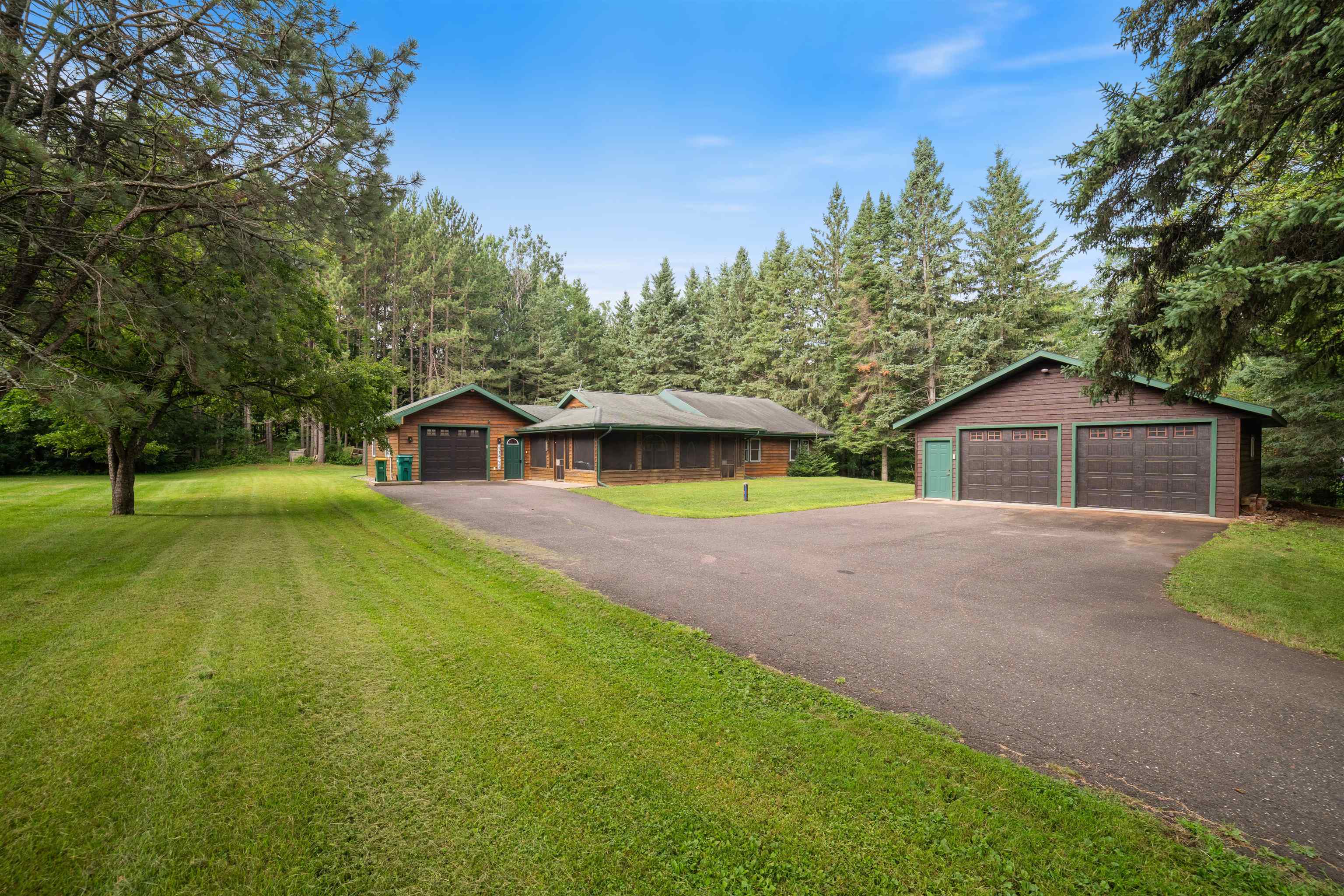 11504 E 3rd St