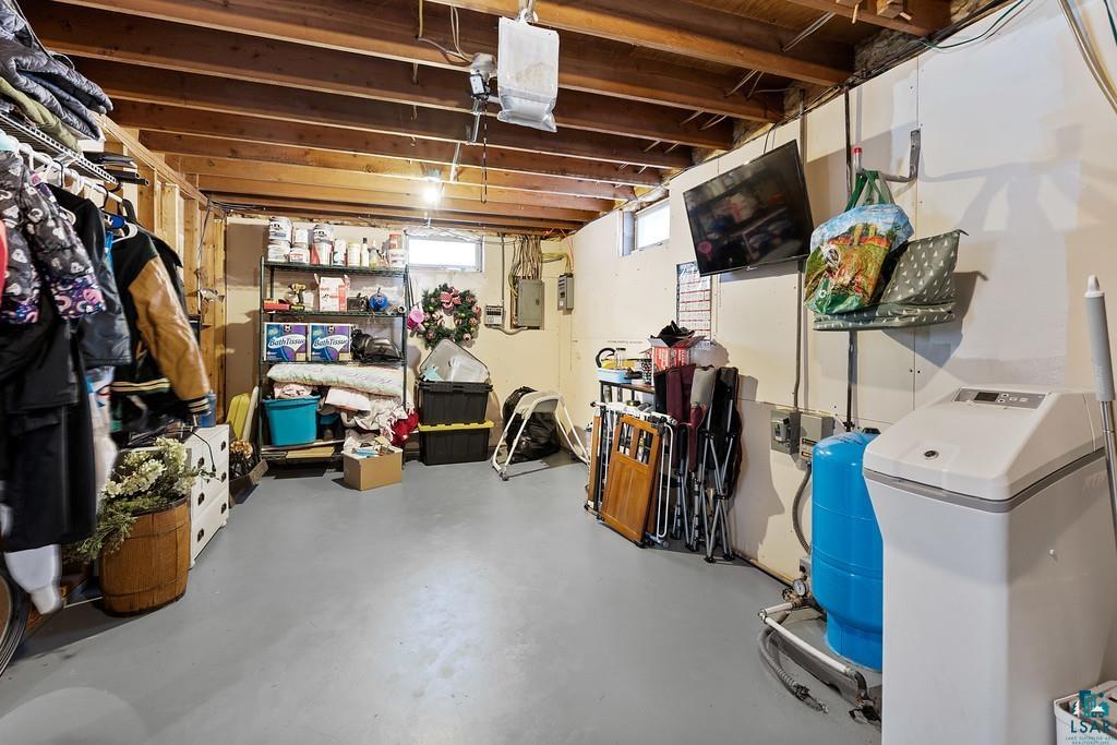 3790 Munger Shaw Rd