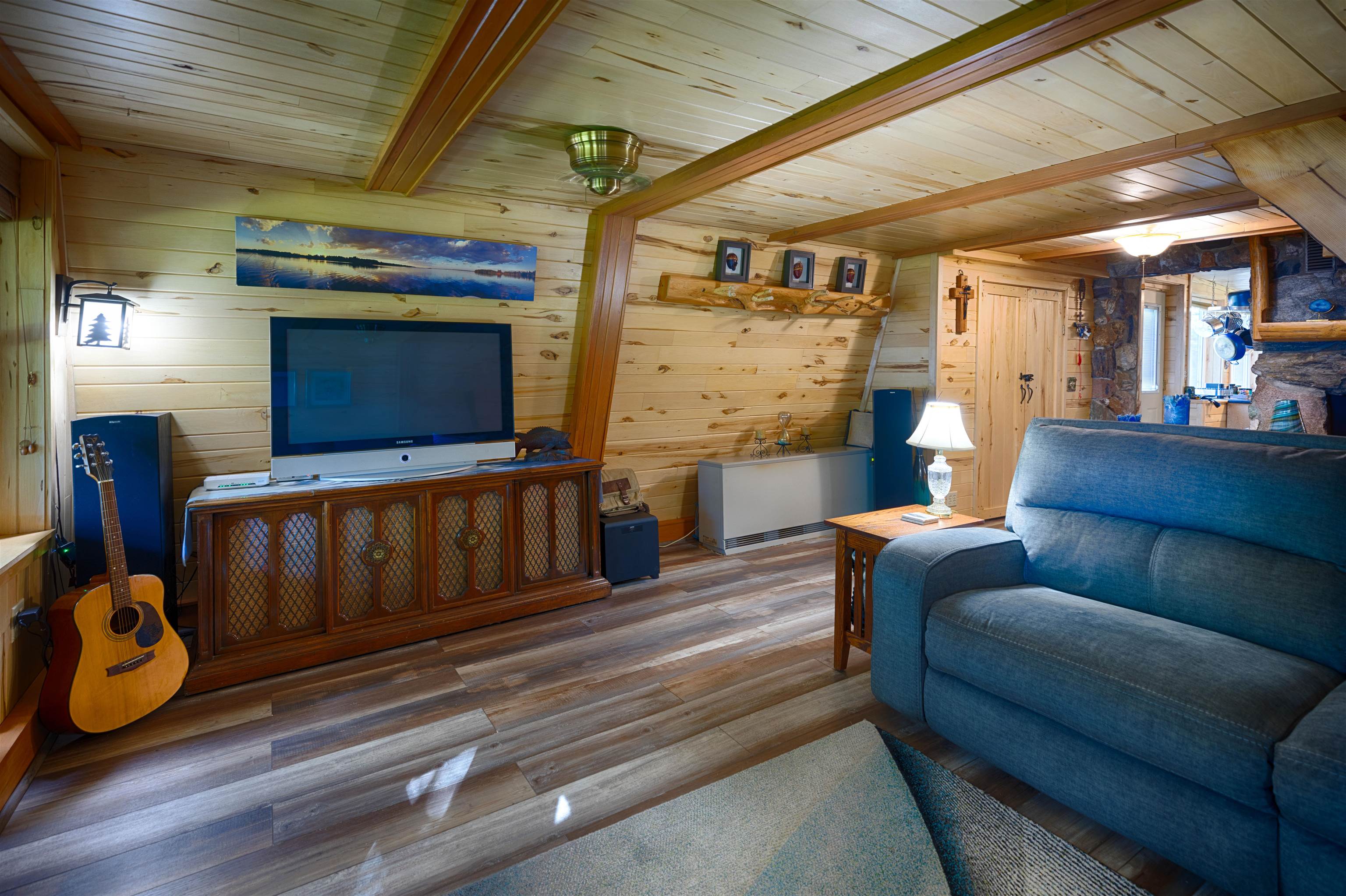 2374 E Cabin Cr