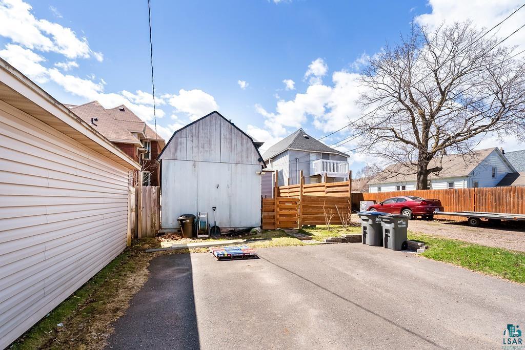416 N 59th Ave W