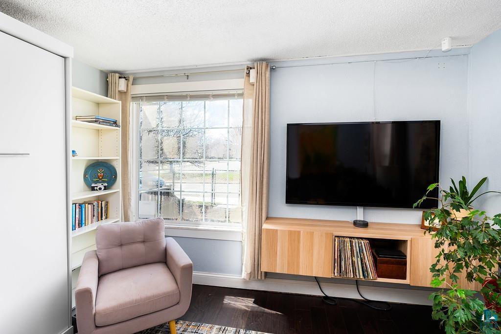 416 N 59th Ave W