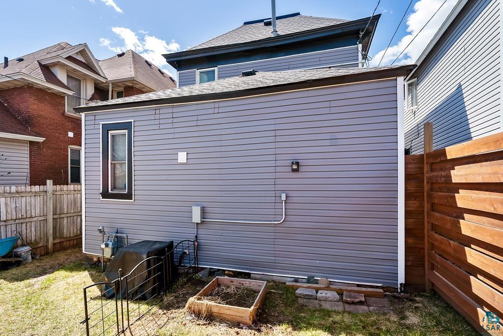 416 N 59th Ave W