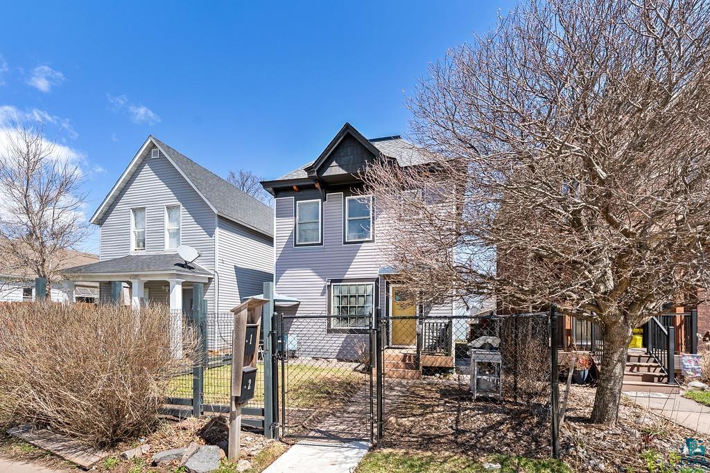 416 N 59th Ave W