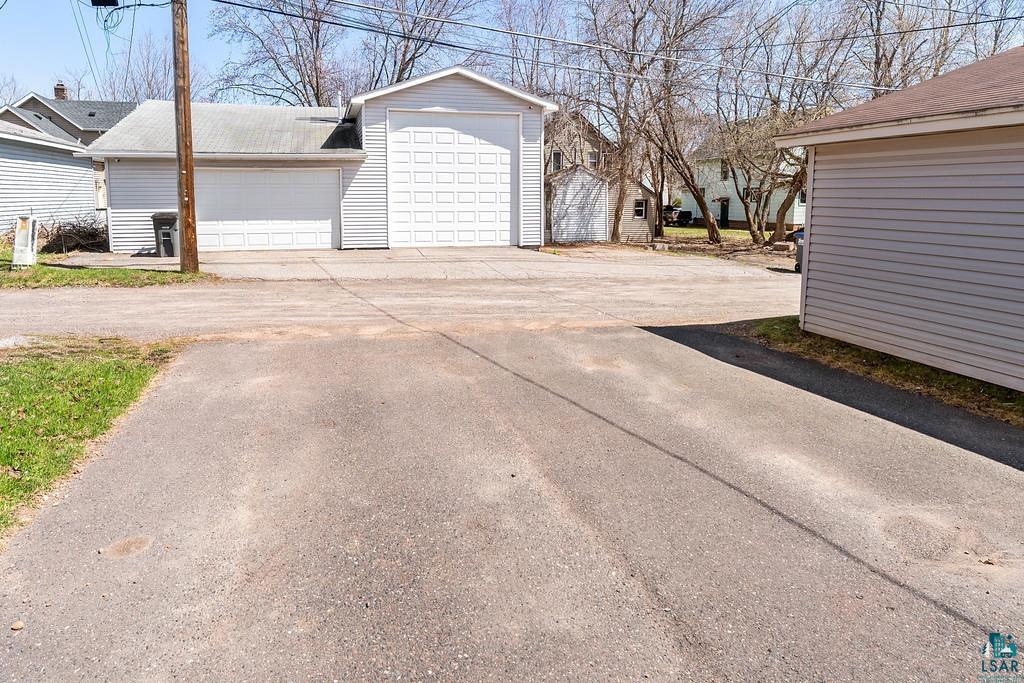 416 N 59th Ave W