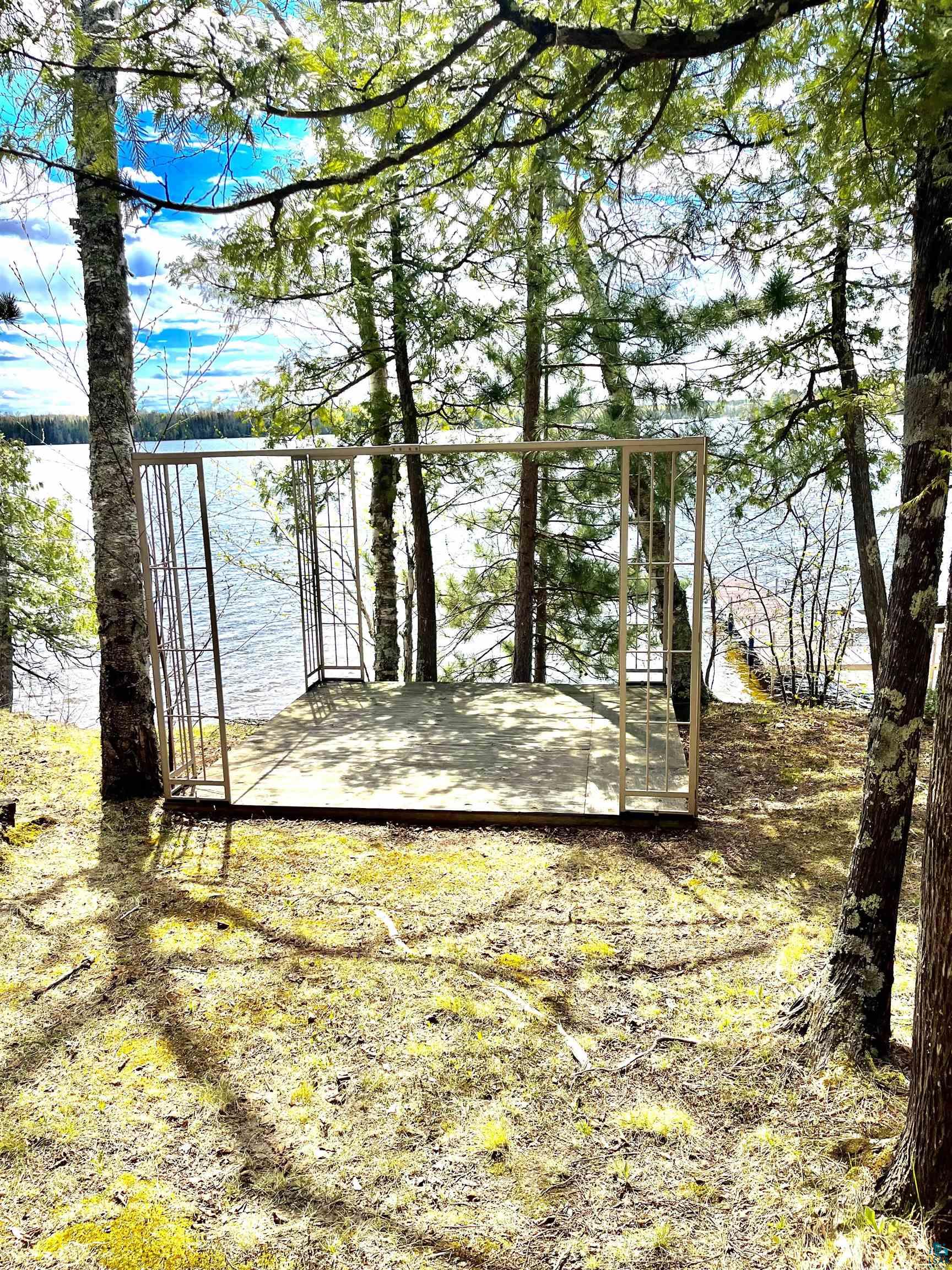 10493 Lake Dr