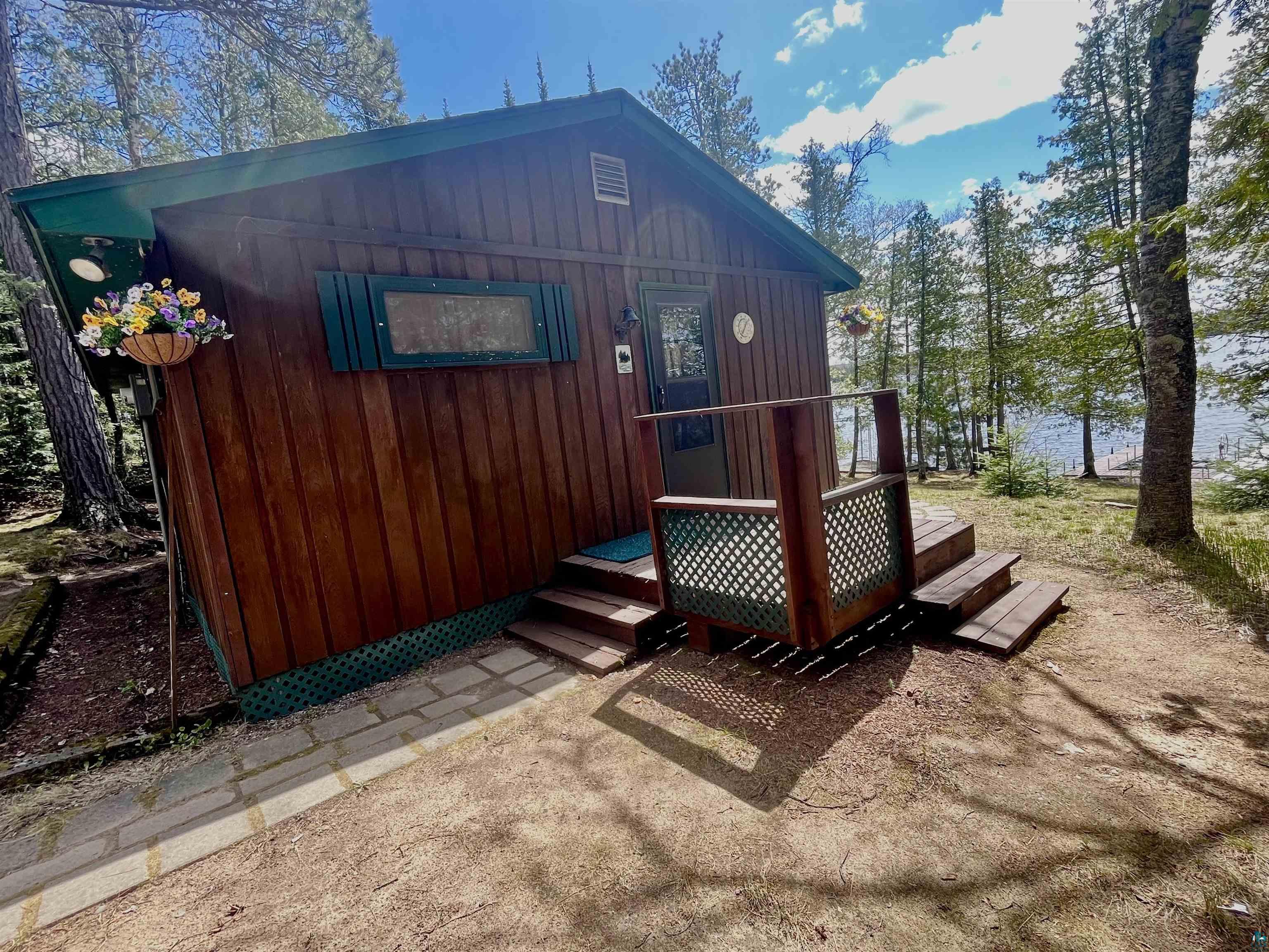 10493 Lake Dr