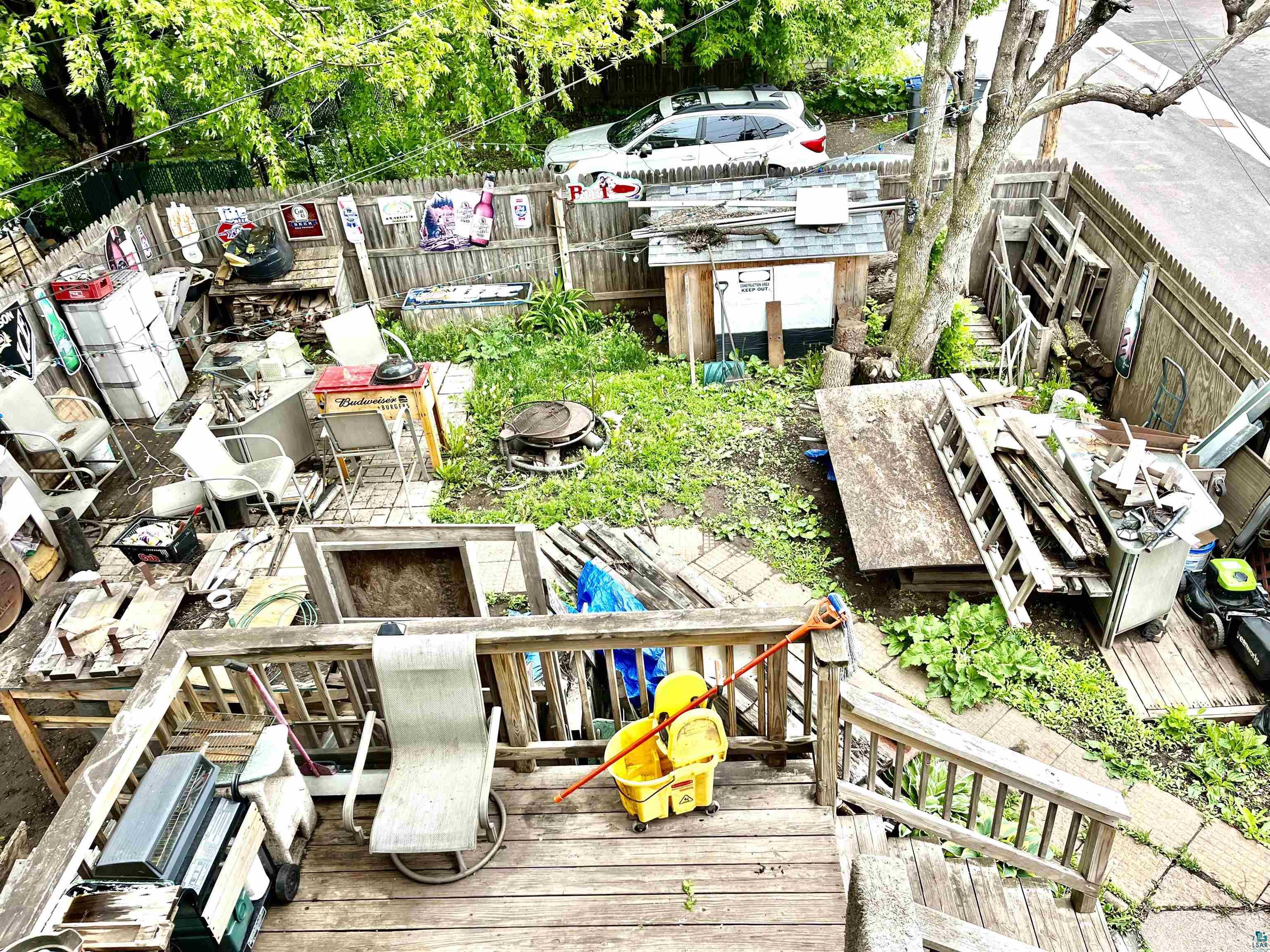 24 N 25th Ave W