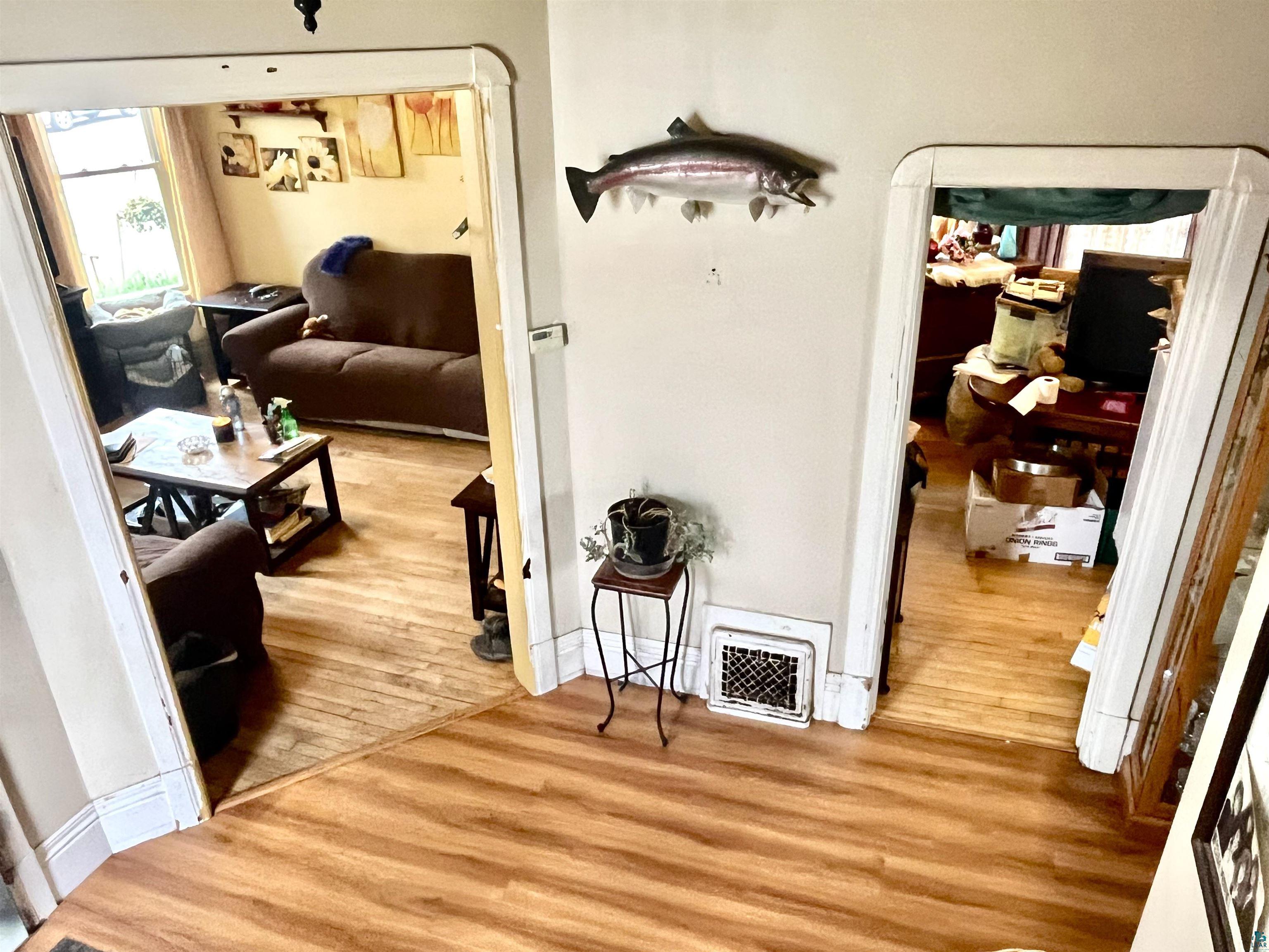 24 N 25th Ave W