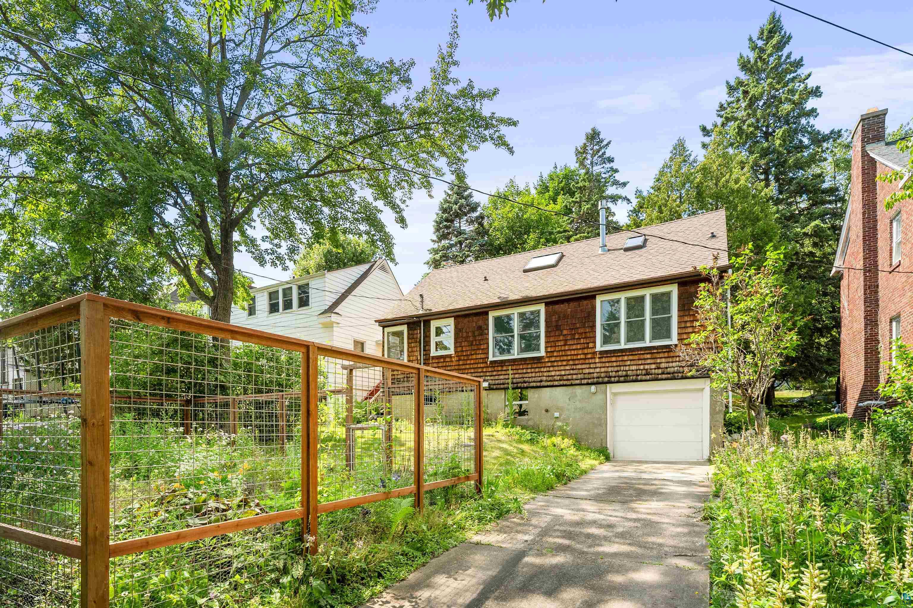 2910 Greysolon Rd