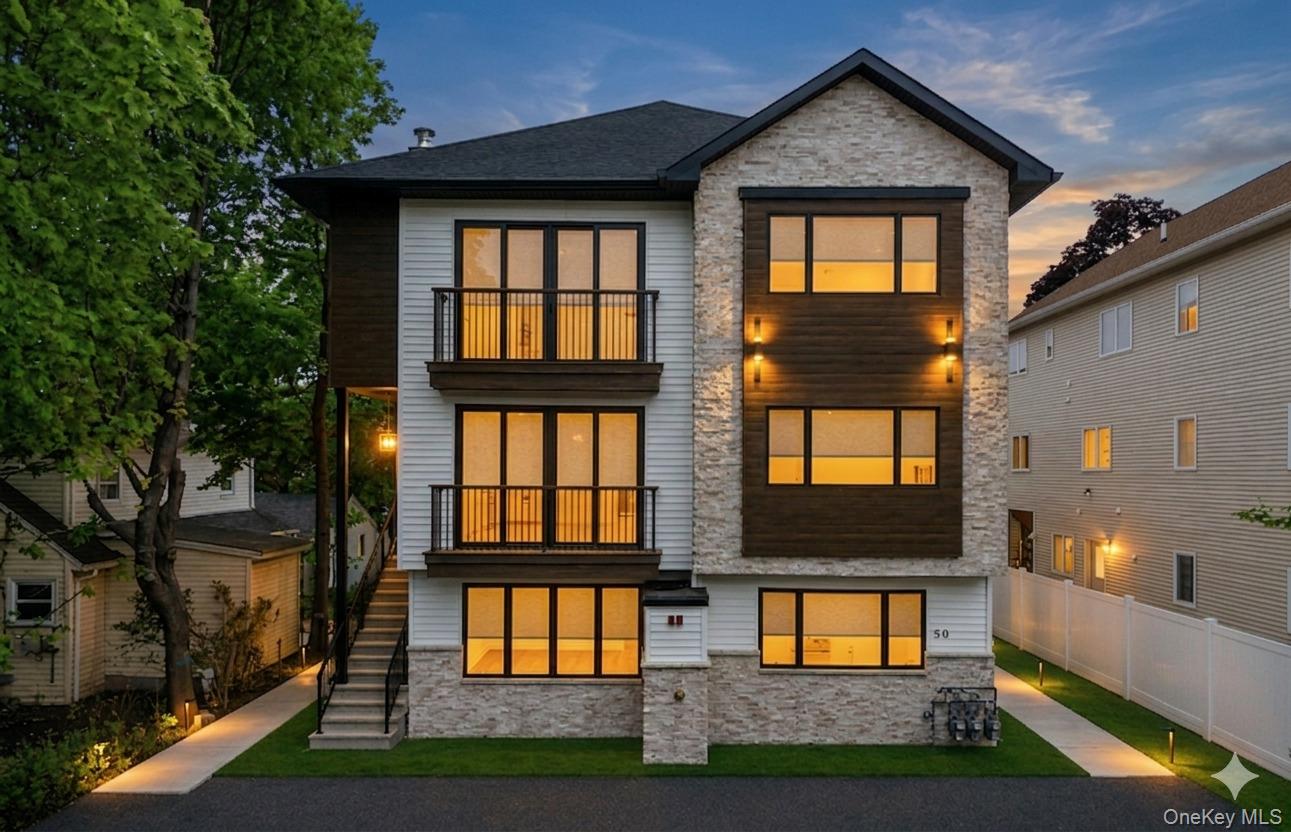 80 Twin Avenue Unit: 302