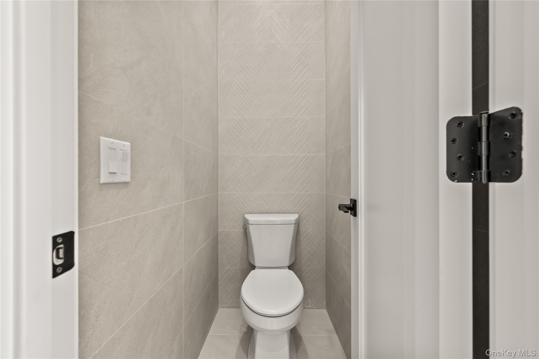 80 Twin Avenue Unit: 302