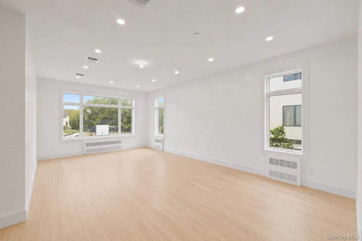 15 Warren Court Unit: 201
