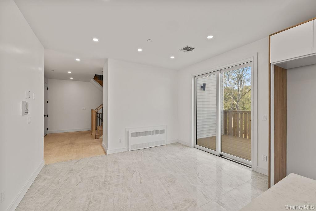 15 Warren Court Unit: 201
