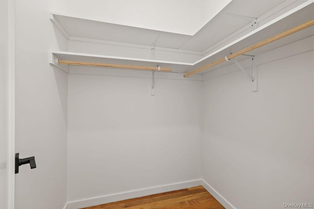 80 Twin Avenue Unit: 112