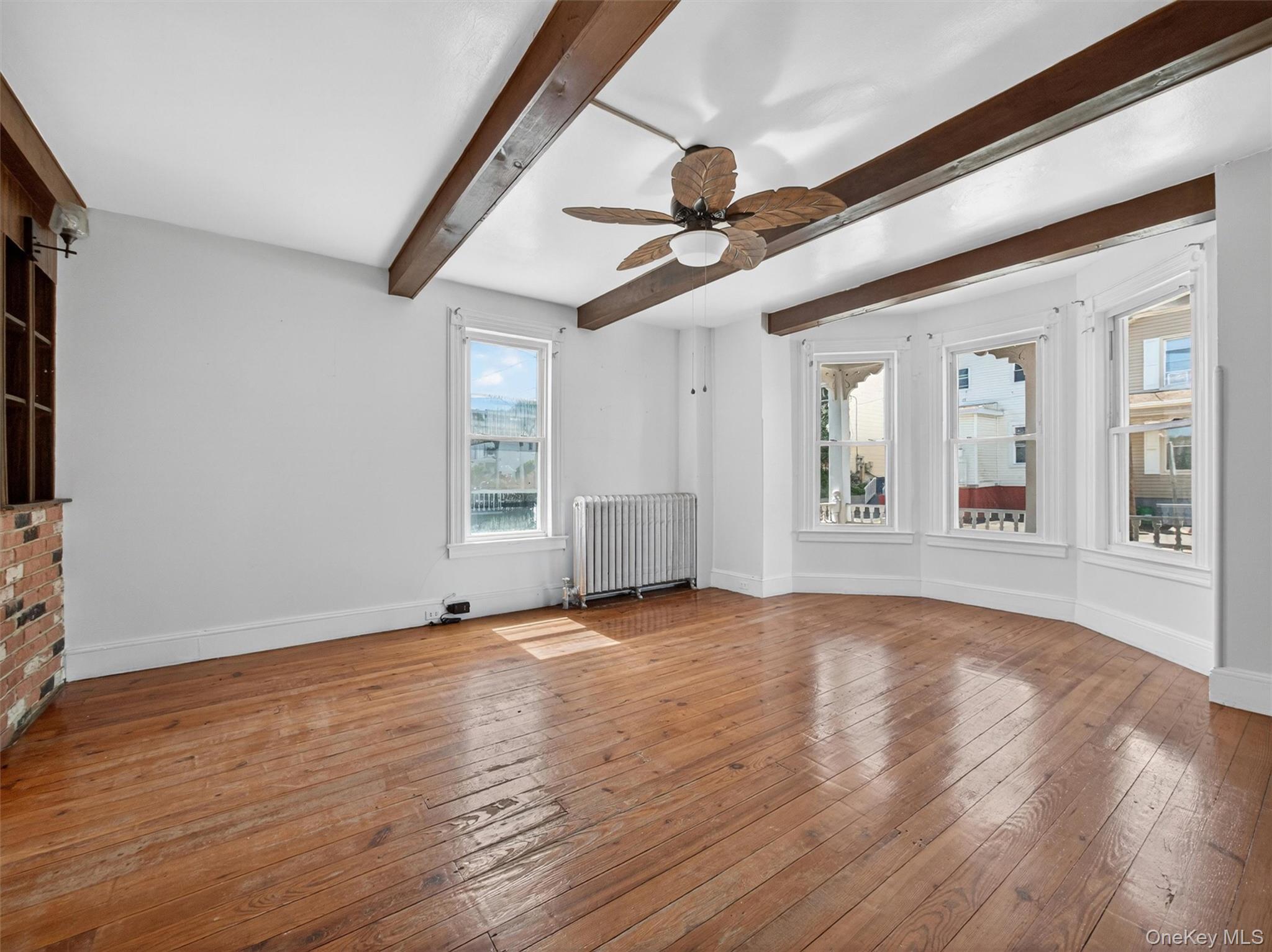 21 Sharp St