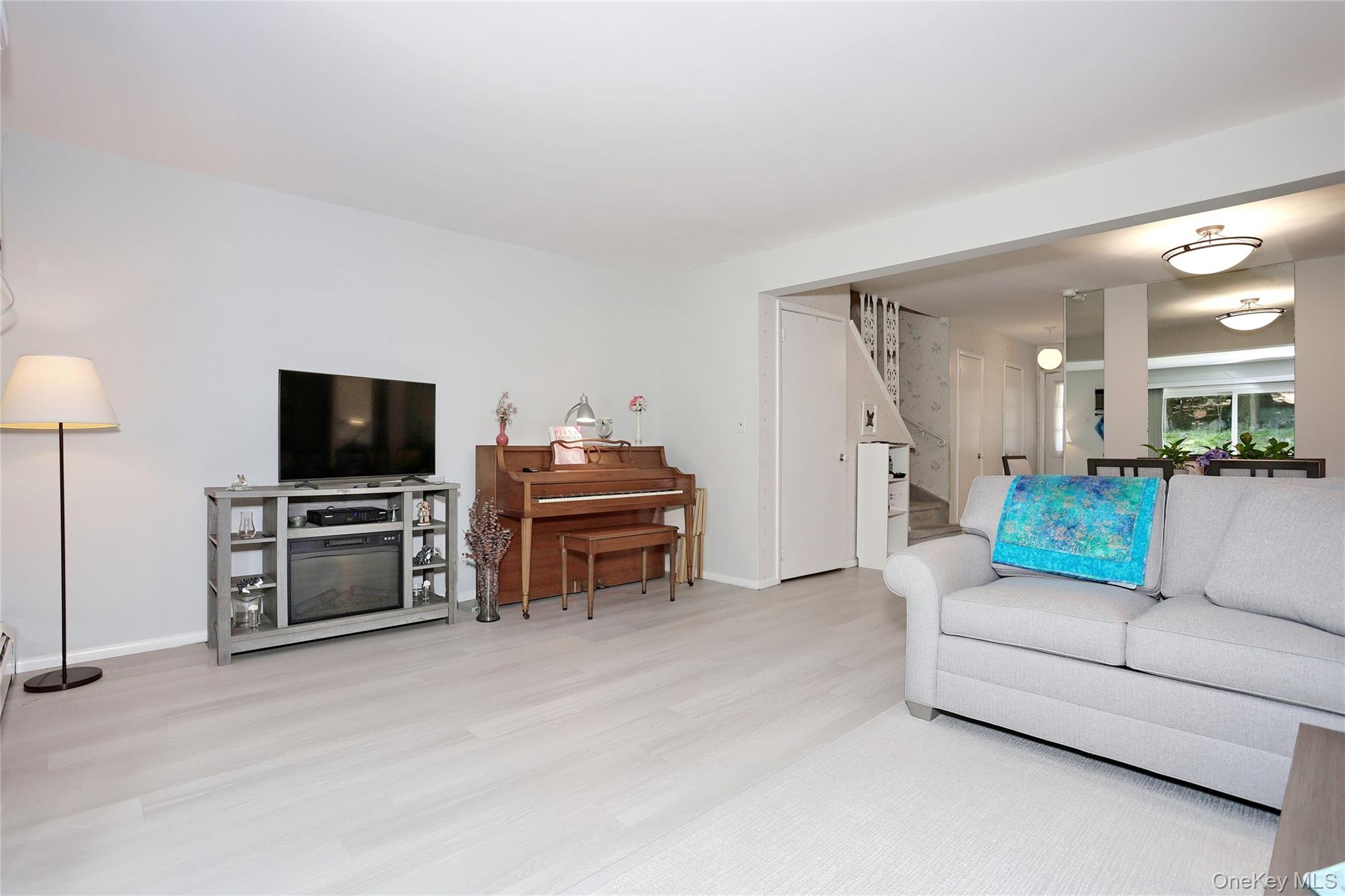 287 Parkside Drive