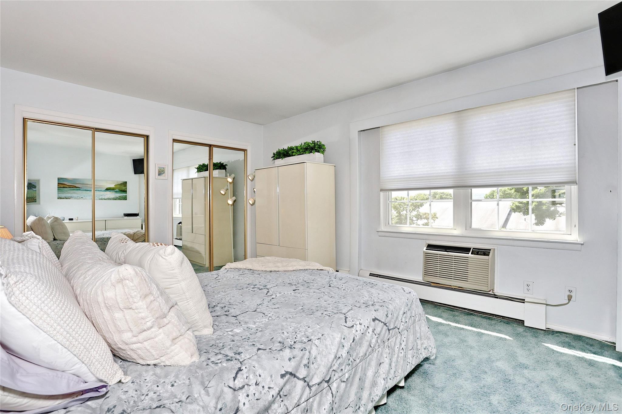 287 Parkside Drive