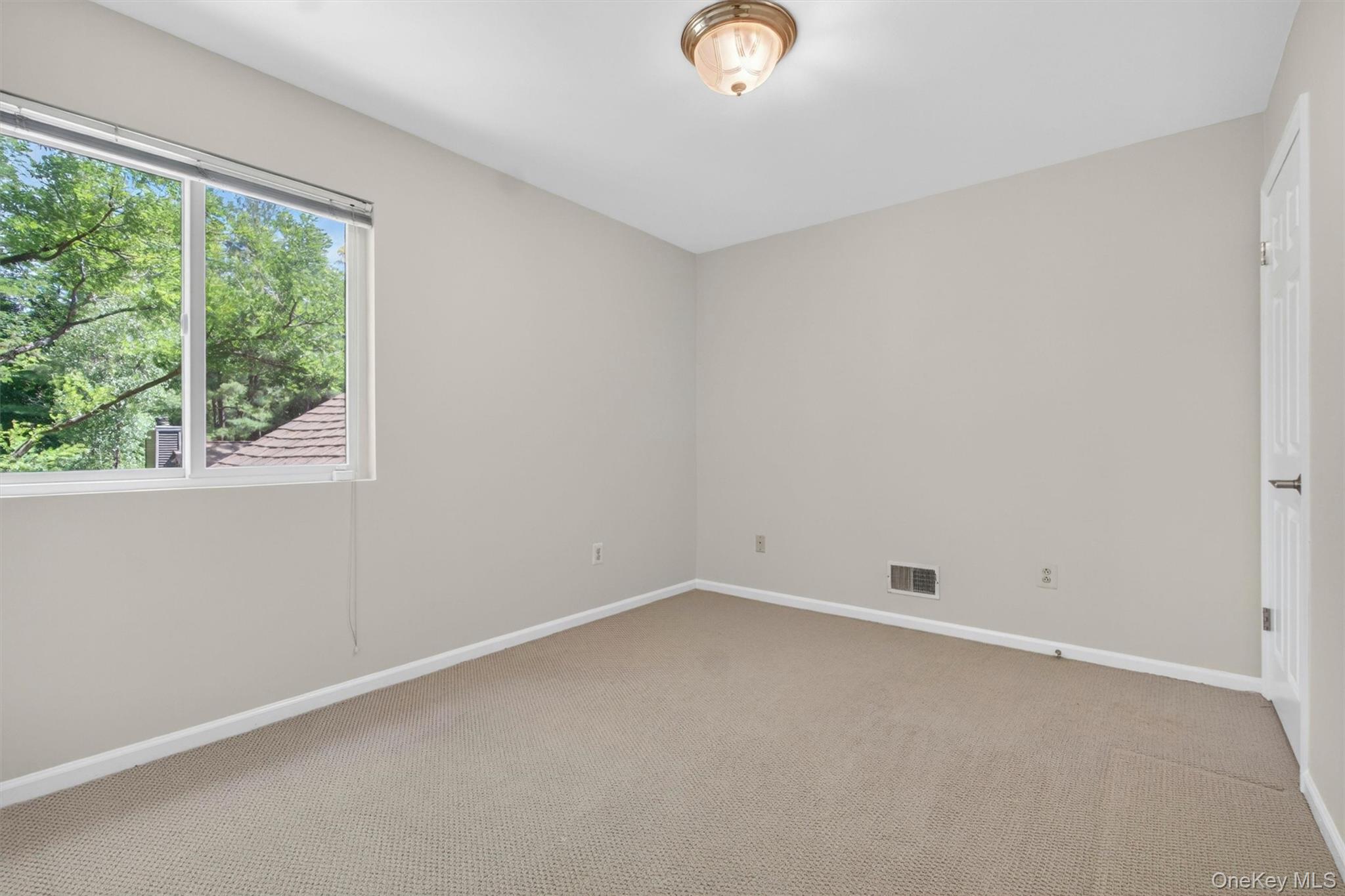 6 Old Lake Road