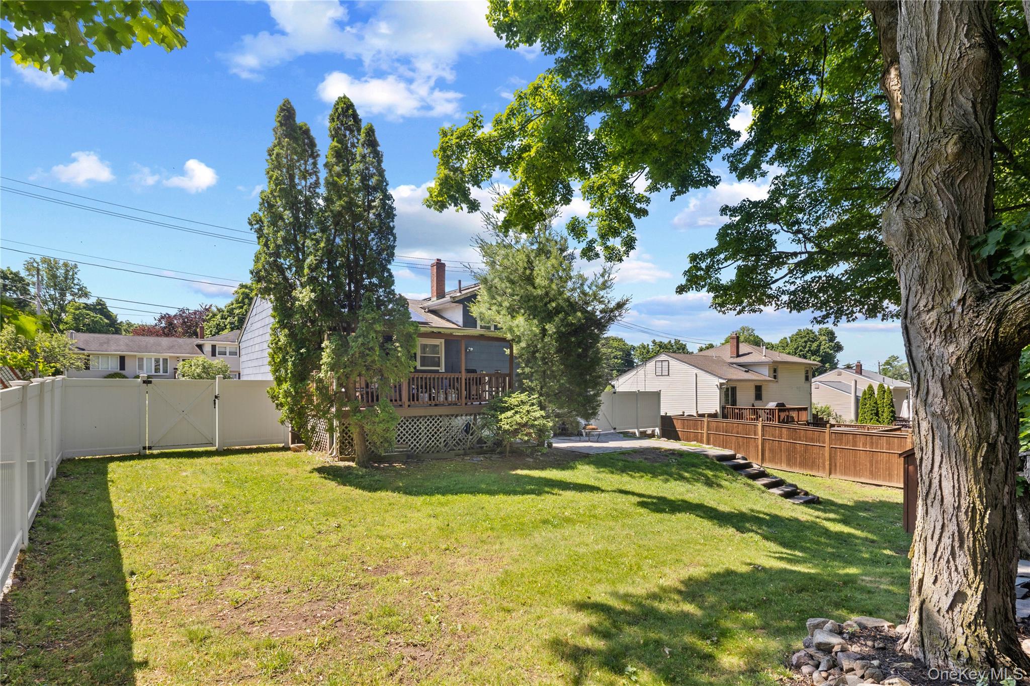 24 Maplewood Boulevard