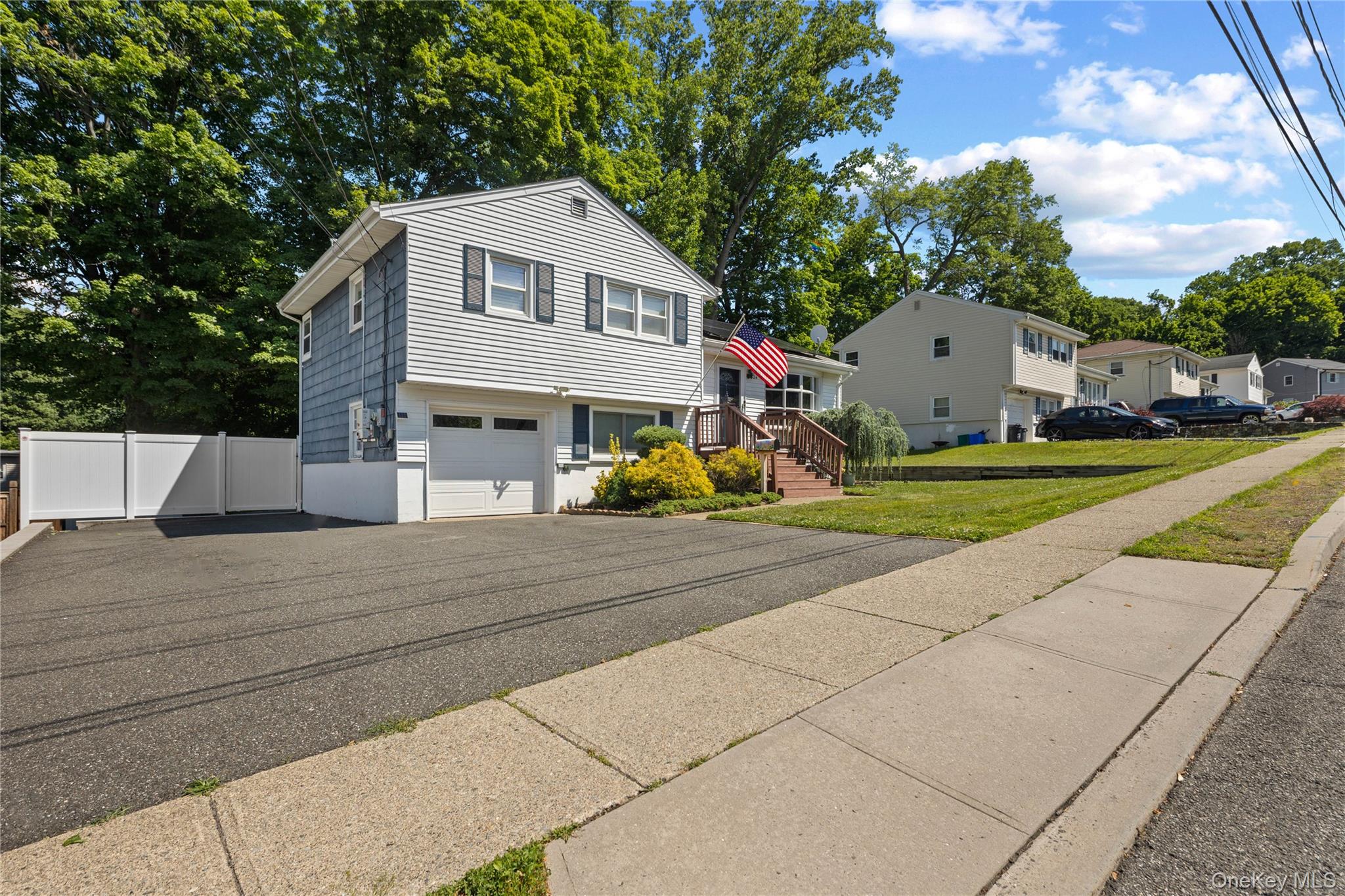 24 Maplewood Boulevard