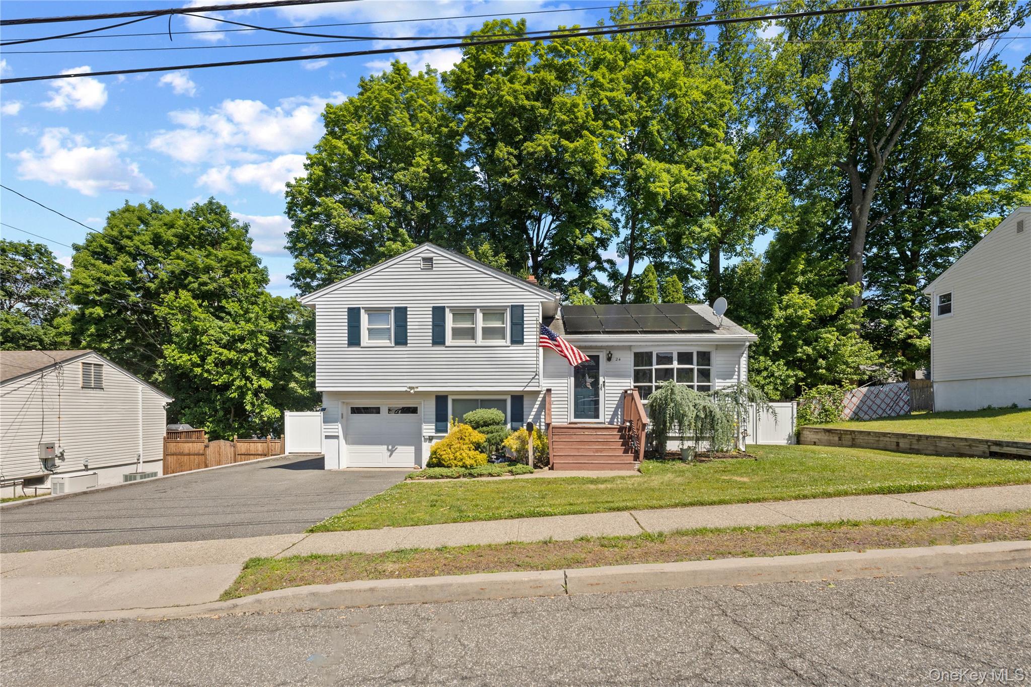 24 Maplewood Boulevard