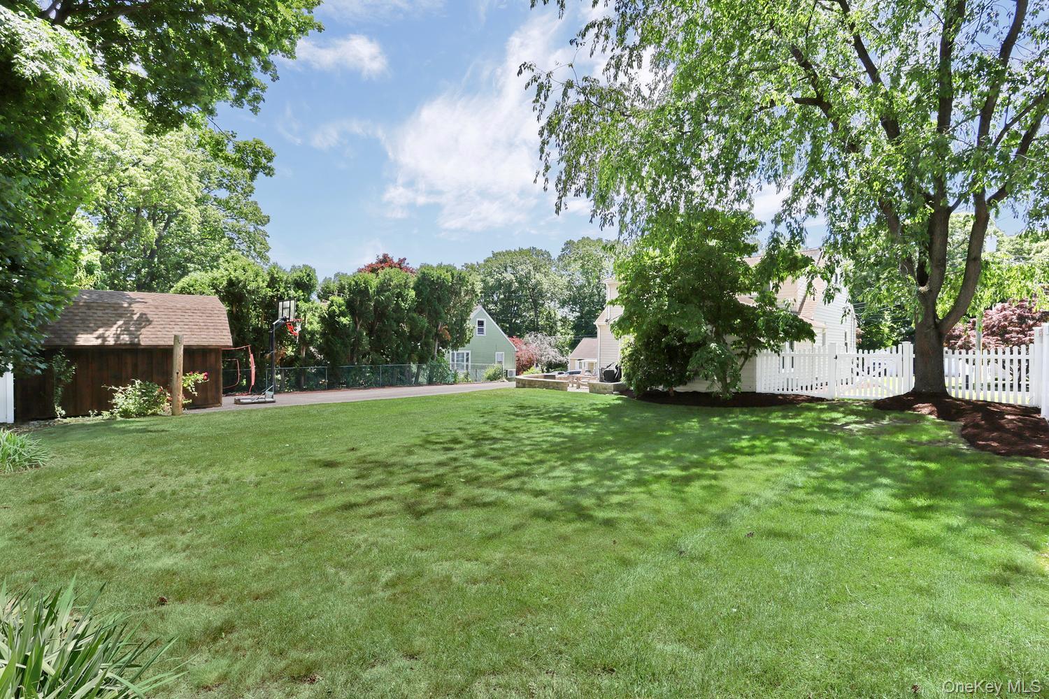 25 Amory Avenue