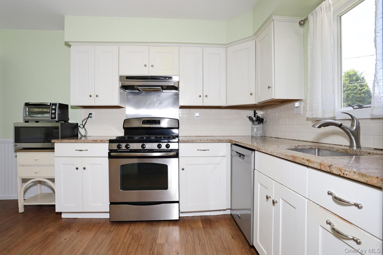 25 Amory Avenue