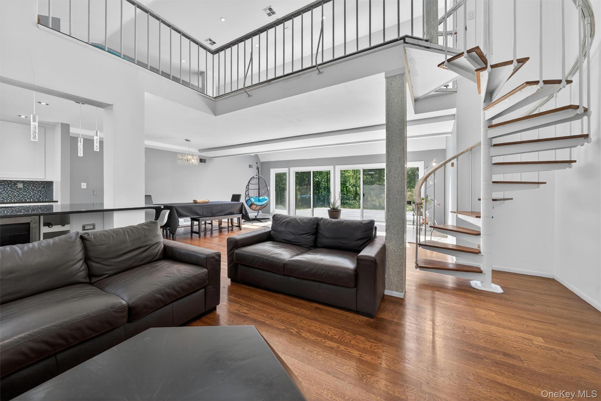 194 S Mountain Road