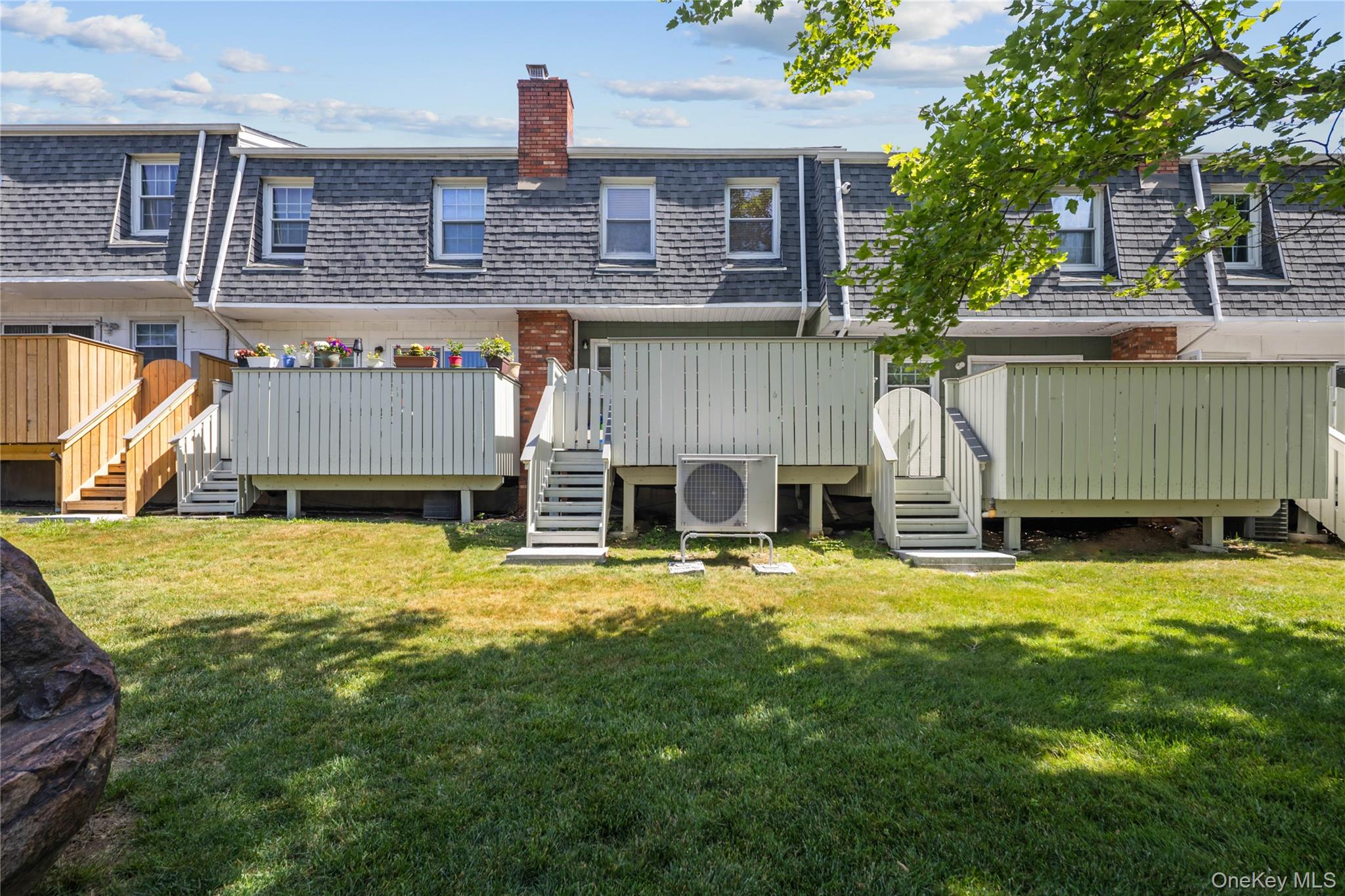 31 Gladys Drive