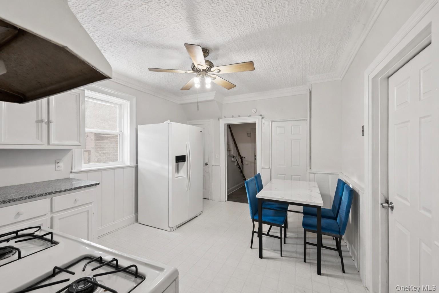 19 W Maple Avenue