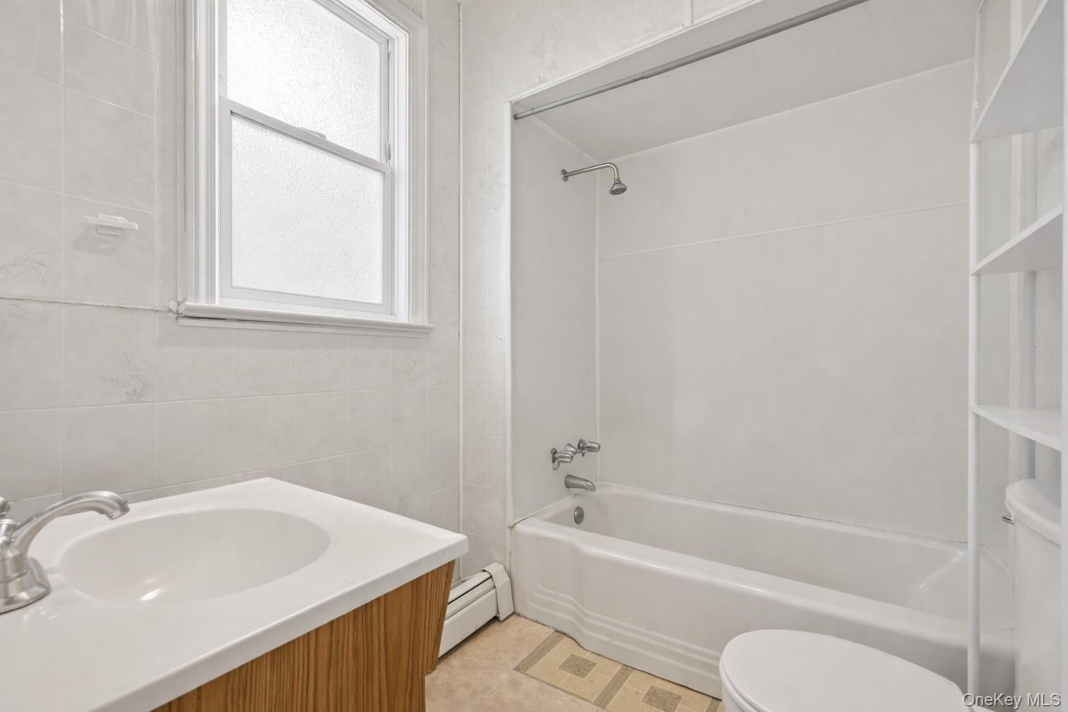 19 W Maple Avenue
