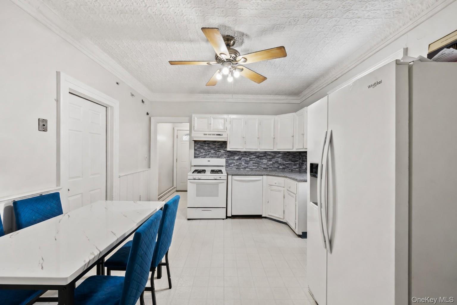 19 W Maple Avenue