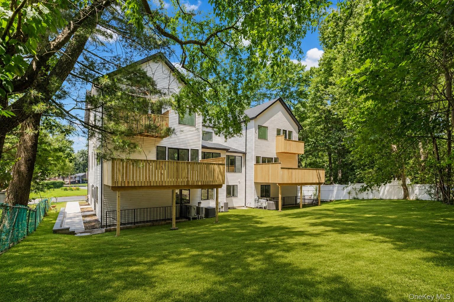 3 Greene Road